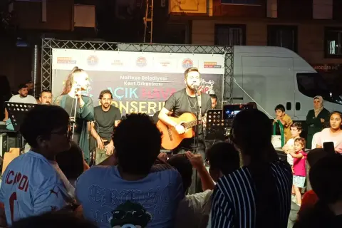 Maltepe'de yaz sezonunda açık hava konserlerine devam ediyor