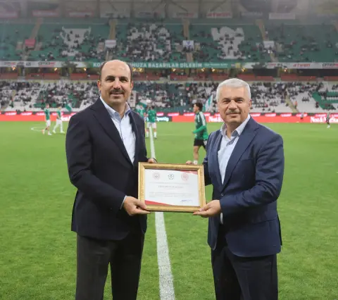 KONYA BÜYÜKŞEHİR BELEDİYE STADYUMU, “ERİŞİLEBİLİRLİK BELGESİ” ALAN TÜRKİYE’DE İLK STADYUM OLDU