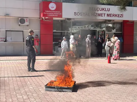 Sosyal Hizmetlerde yangına anında müdahale eğitimi verildi