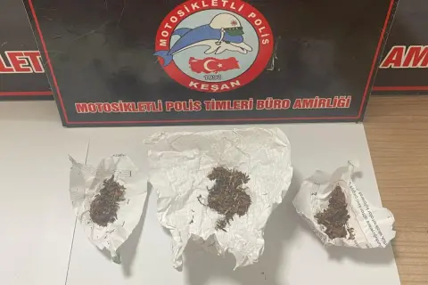 Keşan’da iki kişi gözaltına, uyuşturucu yakalandı