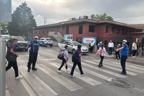 Kocaeli'de ilk ders zili, zabıta önlemleriyle