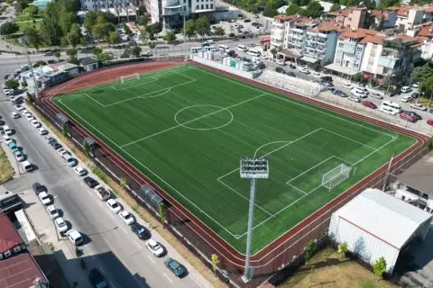 Denizli'de Spor Tesisleri Modernleşti: FIFA Standartlı Saha