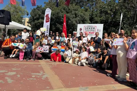 TBV çocuklara şeker uyarısı: "Sağlıklı beslen, yeterli su iç, hareketli kal"