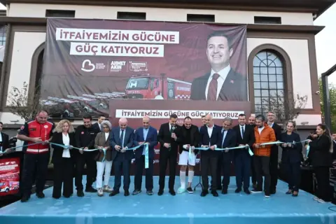 Balıkesir İtfaiyesine 8 yeni araç eklendi