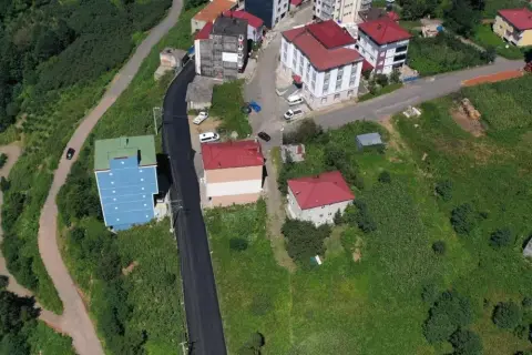 Ordu İlküvez’de 1 Kilometrelik Yola Sıcak Asfalt