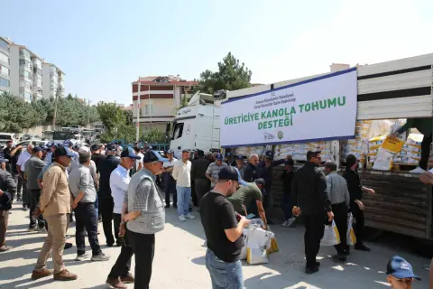 Ankara’da çiftçilere %50 hibelili kanola tohumu dağıtıldı
