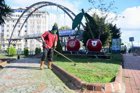 Giresun’da park ve meydanlar yenileniyor