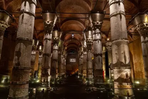 Şerefiye Sarnıcı'na 1 TL ile girişimiz başladı