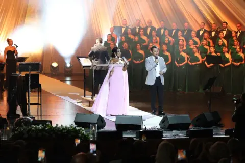 Bursa Osmangazi'de Zeki Müren Anmasıyla Müzik Gecesi