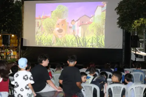 Osmangazi'de yaz akşamları sinema keyfiyle geçiyor; yeni durak Soğukkuyu Parkı