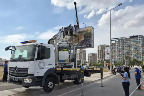 Karşıyaka ilan işlemleri aylar önce başladı