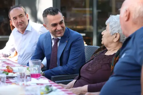 Antalya'da Alzheimer'lilere 'Mavi Ev' Destek