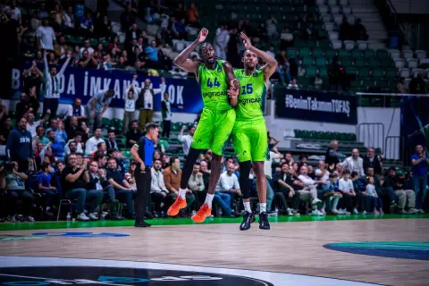 TOFAŞ, EuroCup'a galibiyetle başladı: Chemnitz yenildi