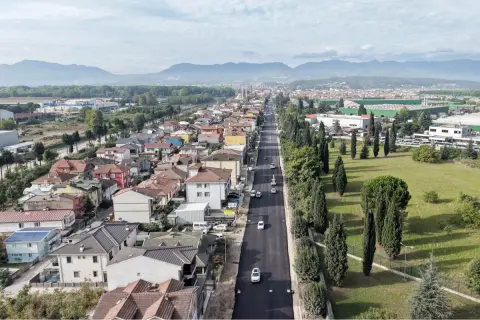 Arifiye Atatürk Caddesi yenileniyor, 4 bin ton asfalt