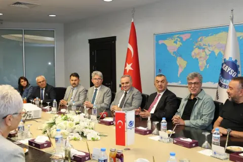 ERÜ-KAYSO lisansüstü eğitimde el sıkıştı