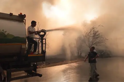 Aksu'da yangında bir kişi hayatını kaybetti, enerji düşürüldü