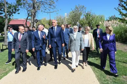 Bakan Ersoy Kocaeli'de: Turizm master planı ve 4 mevsim hedefi