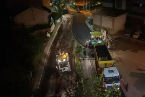 Bursa'da 2 Bin Ton Asfalt: 2. Vatan Caddesi Gece Değişiyor