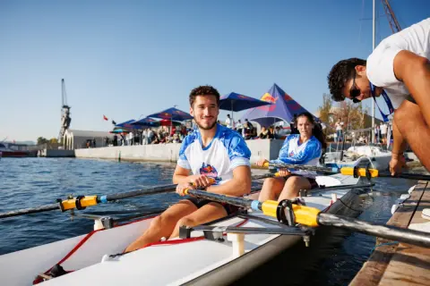 Red Bull Kürek Çekme şampiyonu Kadir Has Üniversitesi oldu