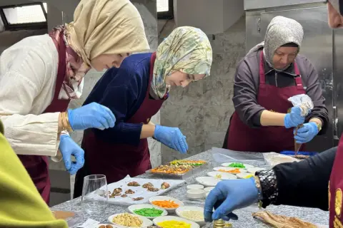 Sakarya'da her Cuma çikolata ve çiçek atölyesi