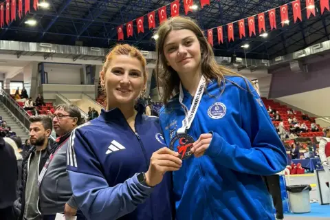 Ceylinnaz Durmaz gümüşle Avrupa kapısını araladı