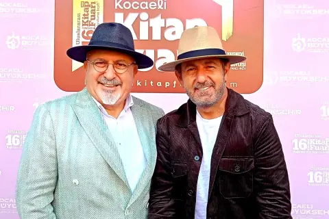 Necmi Cemal Özdemir’den Serhan Asker’e anlamlı hediye