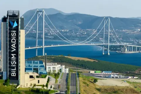 103. Yıl Cumhuriyet Koşusu Osmangazi Köprüsü'nde Başlıyor