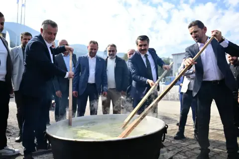 Yıldırım'da asırlık Nebi Dede Çorbası geleneği yaşandı