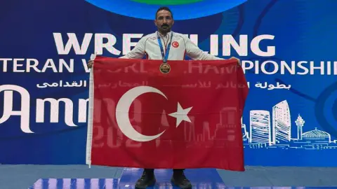 Konya BBS'li Çamlıbel'den Dünya Bronzu