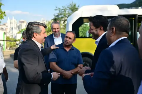 Yıldırım Başkanı durağa indi: Şoförlerin sesini duydu