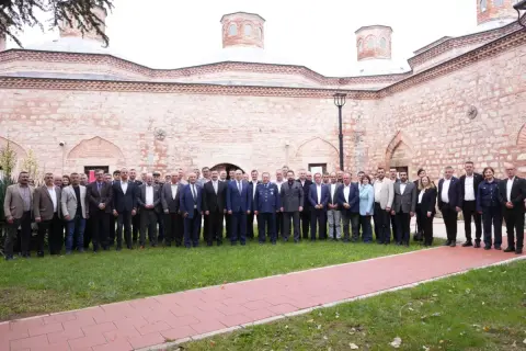 Yenişehir'de Muhtarlar Günü öğle yemeği düzenlendi