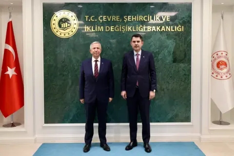 Kurum-Yavaş görüşmesi: AK Parti gündemine mi girdi?
