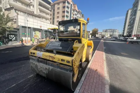 Bursa'da Erdoğan Caddesi'ne yeni asfalt ve yaşam alanı