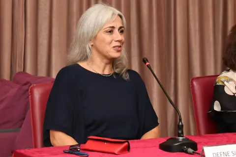 Defne Suman Nilüferli okurlarıyla buluştu