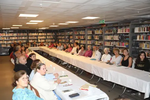 İzmir Efes Selçuk'ta kitap okuma etkinliği