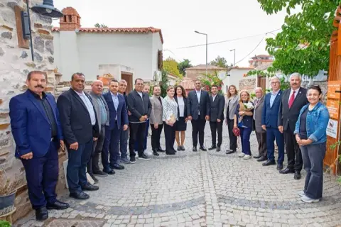 İzmir muhtarları Narlıdere'de buluştu: Dayanışma vurgusu