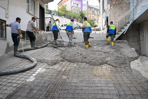 Bornova’da bir yol sorunu daha çözüldü