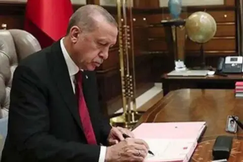 SPK başkanı dahil beş yönetici görevden alındı