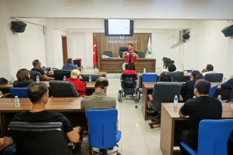 Sinop Belediyesi'ne afet psikolojisi eğitimi