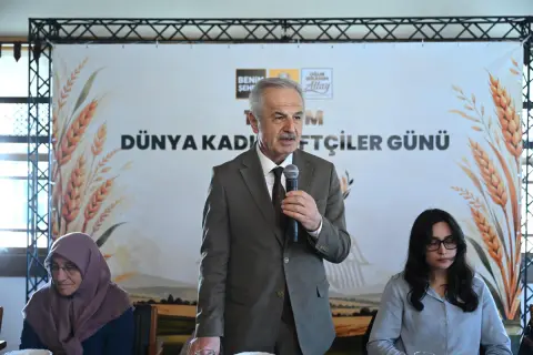 KONYALI KADIN ÇİFTÇİLER “15 EKİM DÜNYA KADIN ÇİFTÇİLER GÜNÜ”NDE KONYA BÜYÜKŞEHİR’İN ETKİNLİĞİNDE BİR ARAYA GELDİ