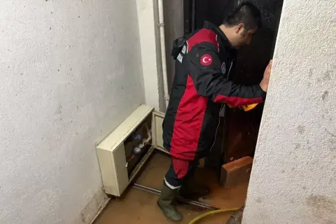 Maltepe'de Fırtına ve Sağanak: Belediye 7/24 Sahada