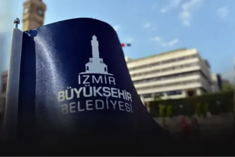 İzmir Büyükşehir'den 'davaya müdahil olma' açıklaması... Siyasi değil, hukuki işlem