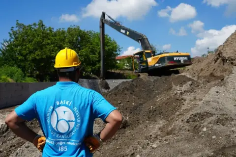 Ortaca'da yıllardır süren kanalizasyon kabusu bitti