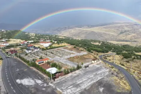 Kayseri Kocasinan'da kırsaldaki mezarlıklar baştan sona yenileniyor
