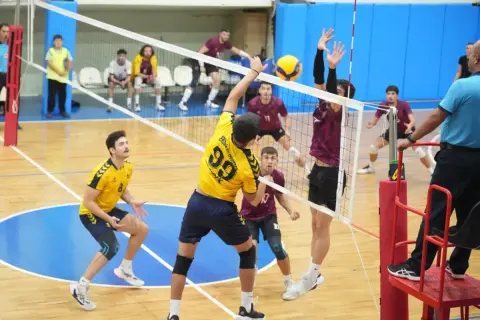 Yenişehir Belediyespor 2'de 2 yaptı, set kaybetmedi