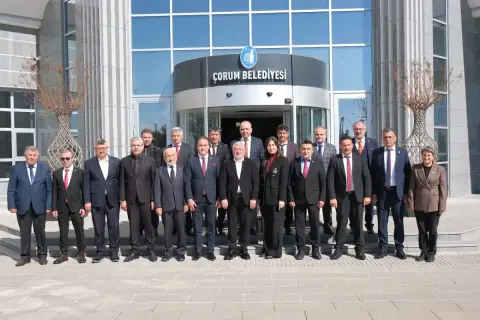 Aşgın: "Muhtarlarımız belediyenin gözü, kulağı, eli"