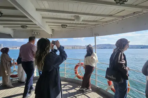 Bergama Vapuru'nda tarih turu dolu dolu başladı
