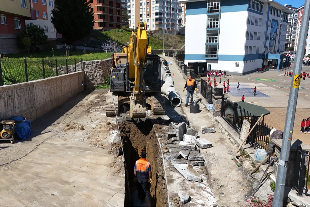 Trabzon Ortahisar’da altyapı seferberliği sürüyor