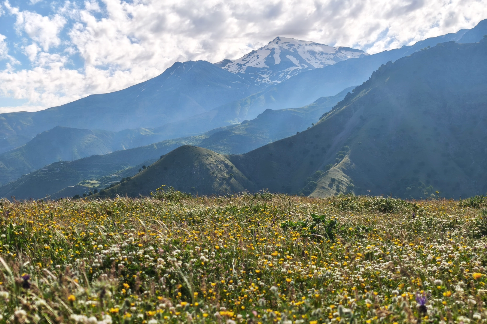 Mereto Dağı 4 mevsim turizmin gözdesi
