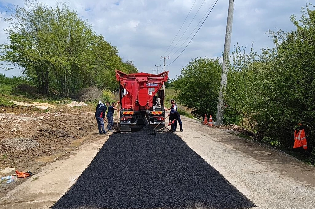 Kocaeli İzmit’te üstyapı çalışmaları sürüyor